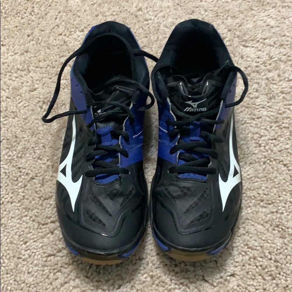 Mizuno Wave Lightning shoes